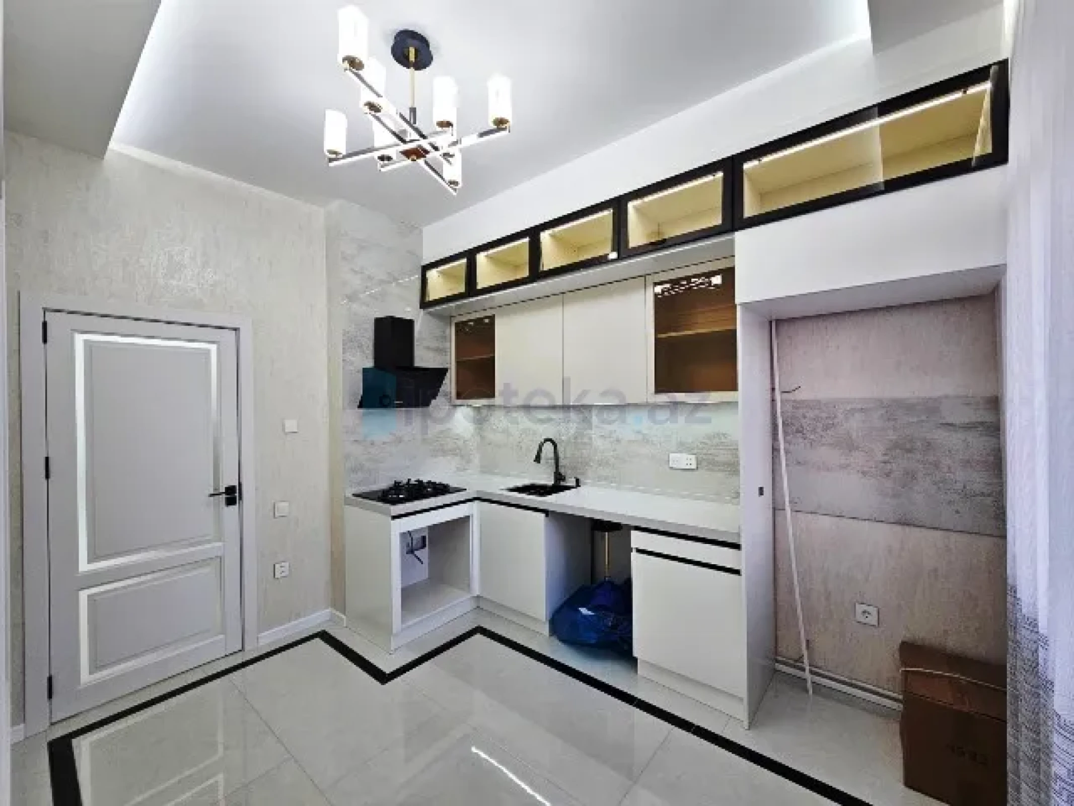 Satılır 3 otaqlı yeni tikili 87 m²