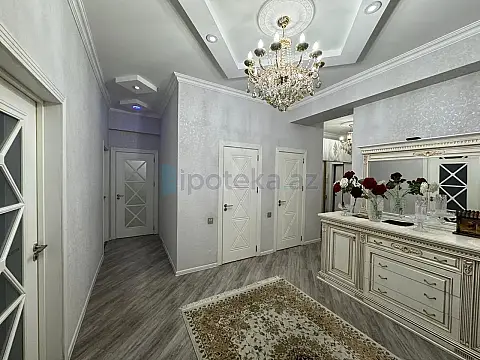 Satılır 4 otaqlı yeni tikili 130 m²