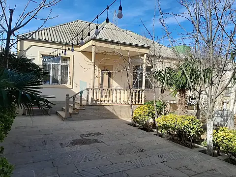 Satılır 3 otaqlı həyət evi 117 m²