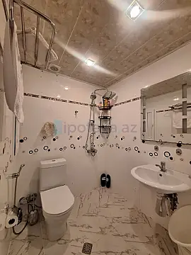 Satılır 1 otaqlı yeni tikili 44 m²