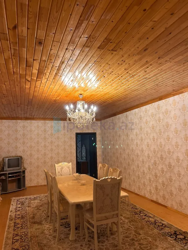 Satılır 4 otaqlı həyət evi 260 m²