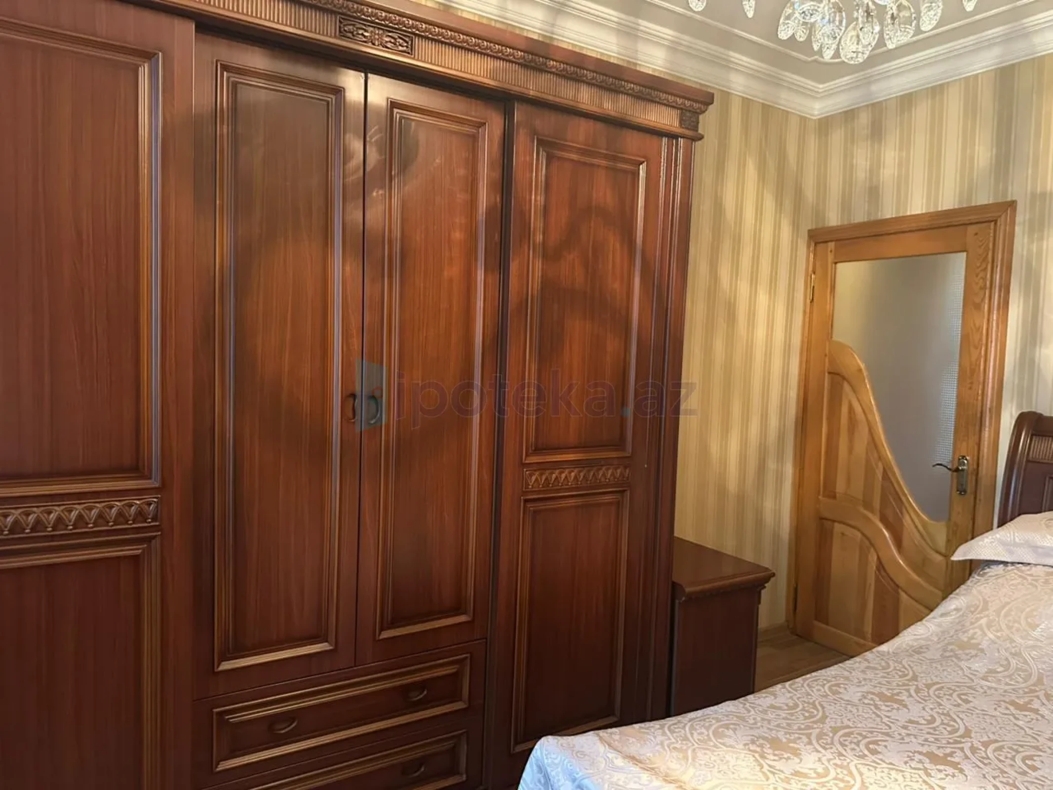 Satılır 3 otaqlı köhnə tikili 80 m²