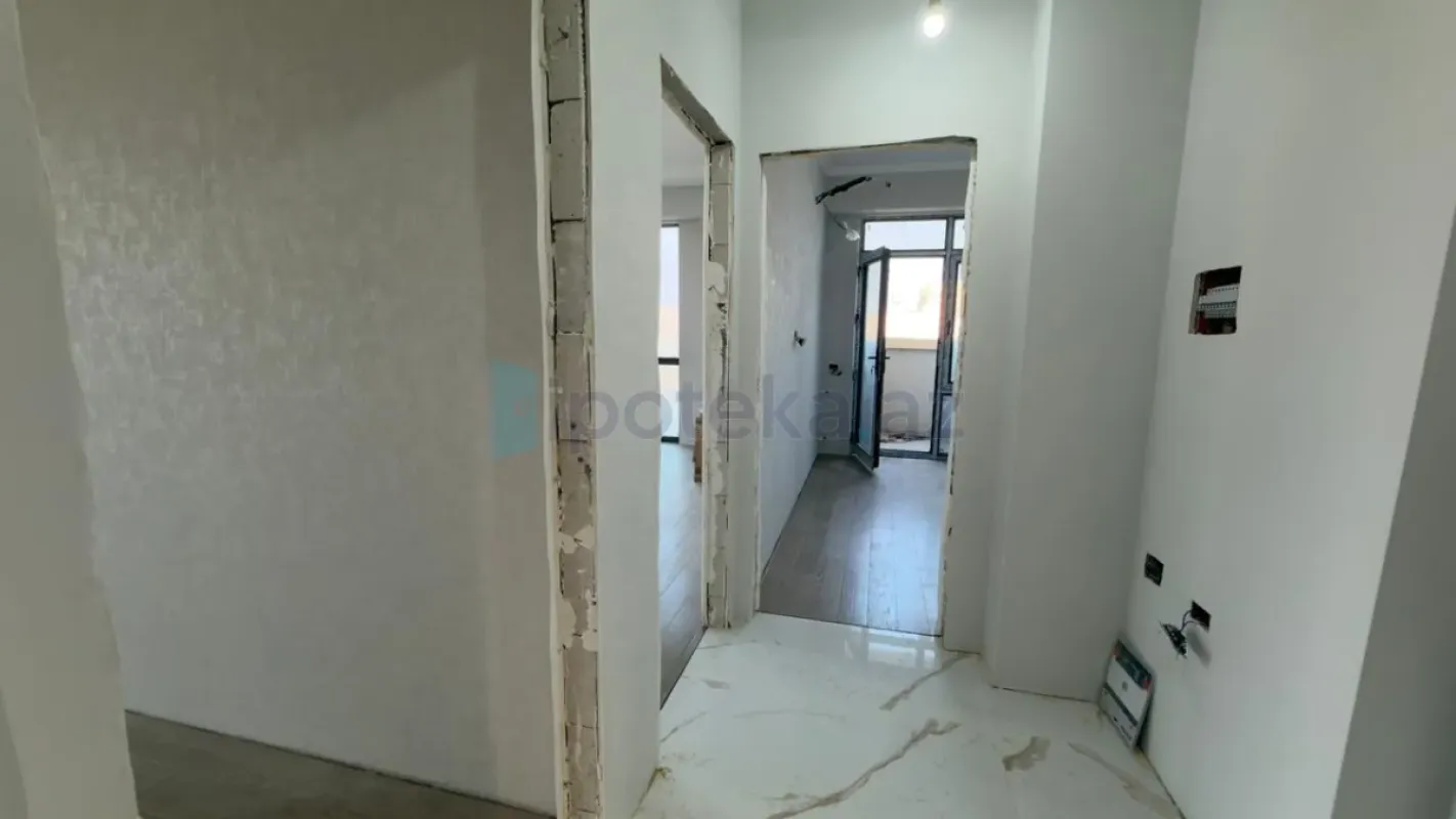 Satılır 2 otaqlı yeni tikili 56 m²