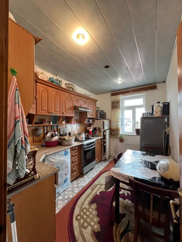 Satılır 4 otaqlı köhnə tikili 112 m²