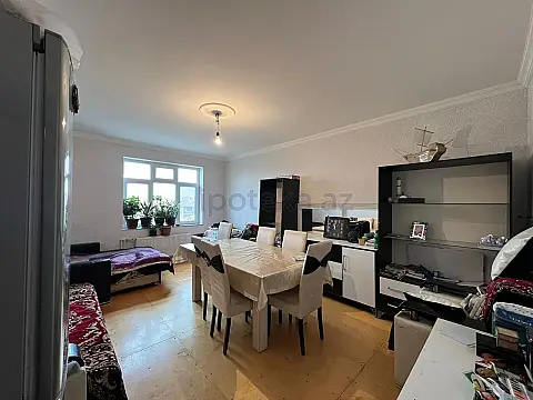 Satılır 4 otaqlı köhnə tikili 112 m² — Bakı, Badamdar 4 otaq 112.00 m²