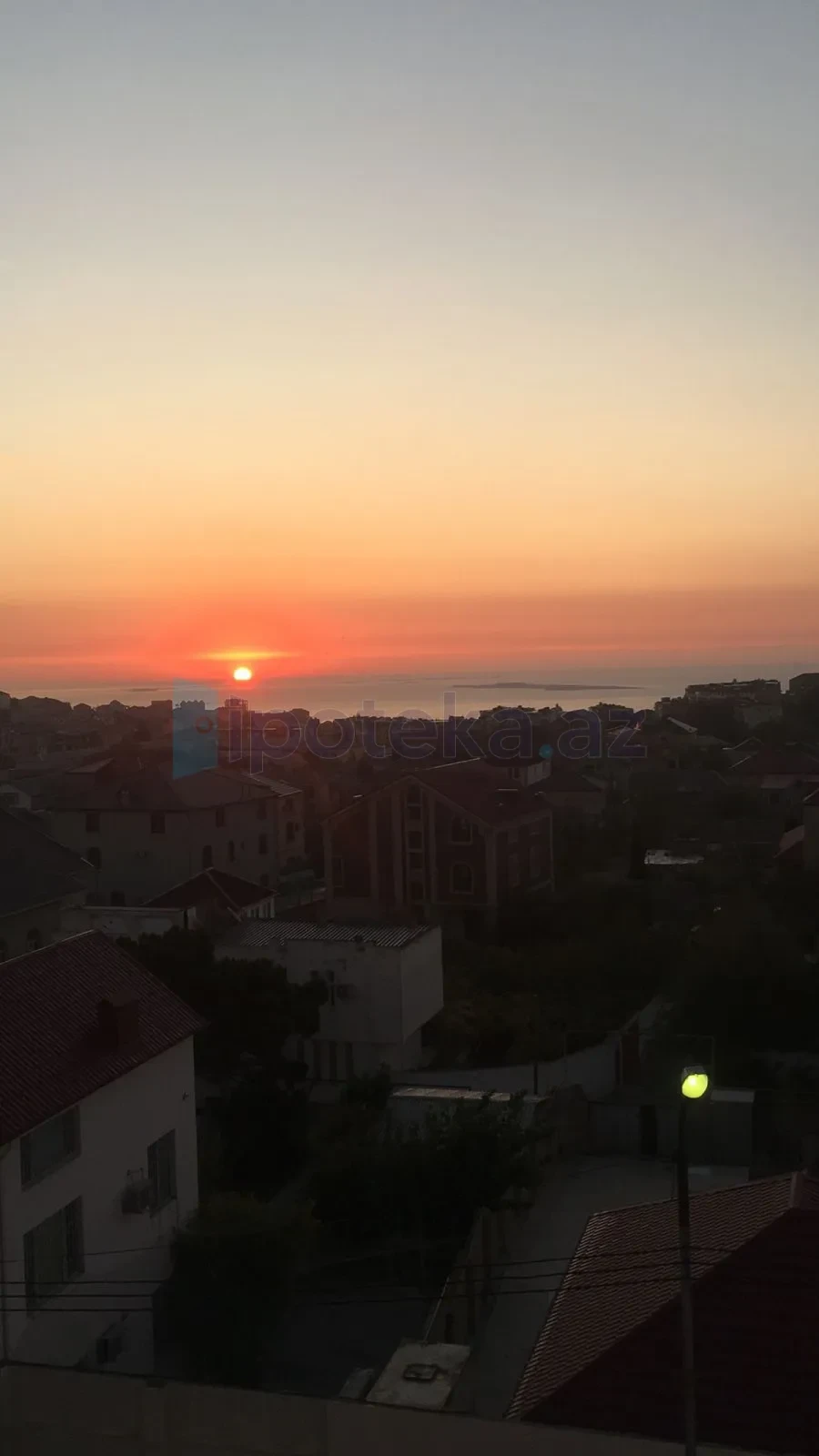 Satılır 4 otaqlı köhnə tikili 112 m²