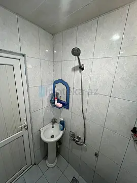 Satılır 2 otaqlı köhnə tikili 30 m²