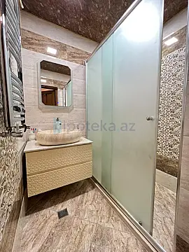 Satılır 3 otaqlı yeni tikili 85 m²