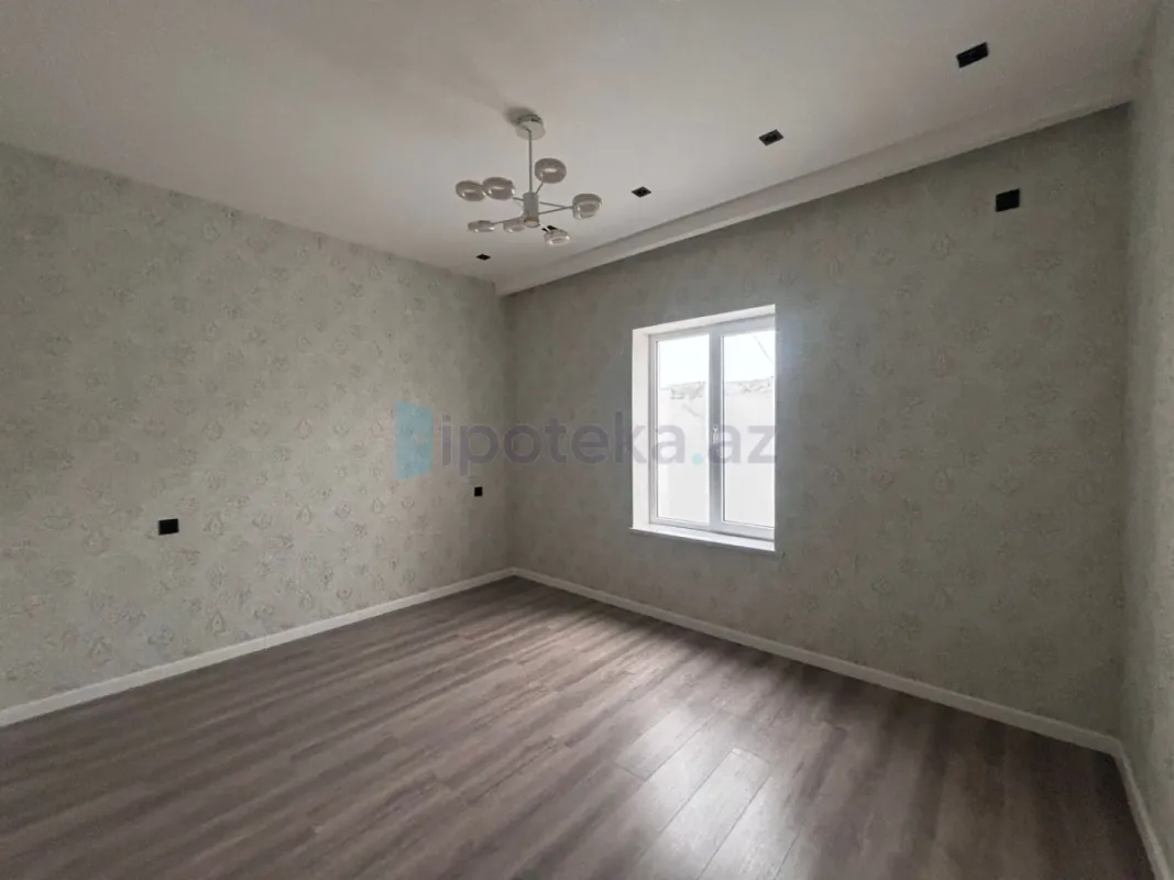 Satılır 4 otaqlı mənzil 100 m²