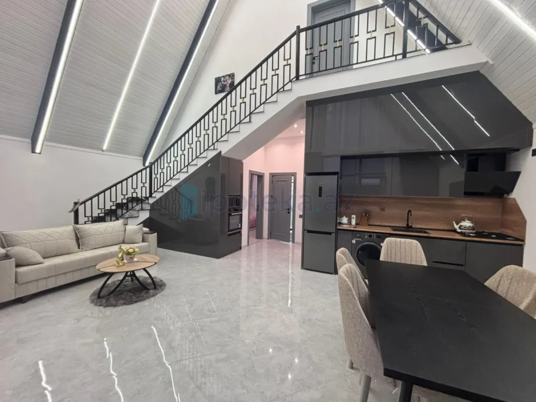 Satılır 4 otaqlı mənzil 110 m²