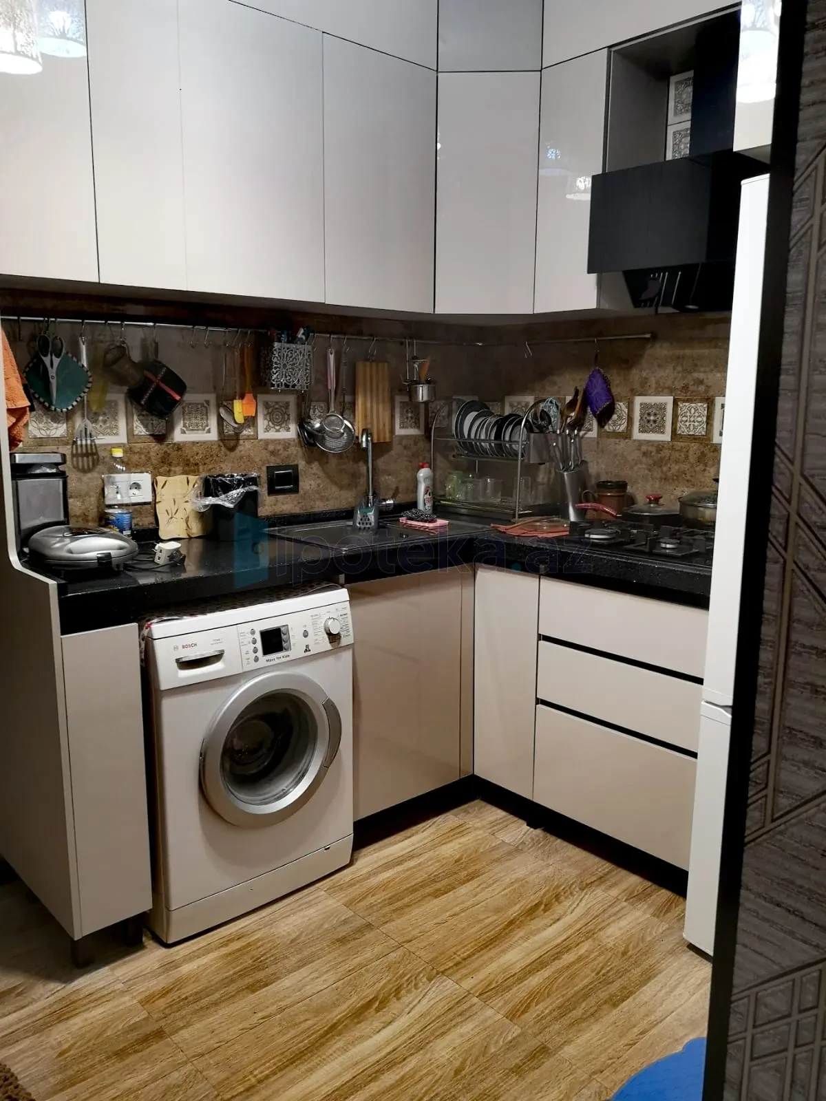 Satılır 3 otaqlı yeni tikili 88 m²