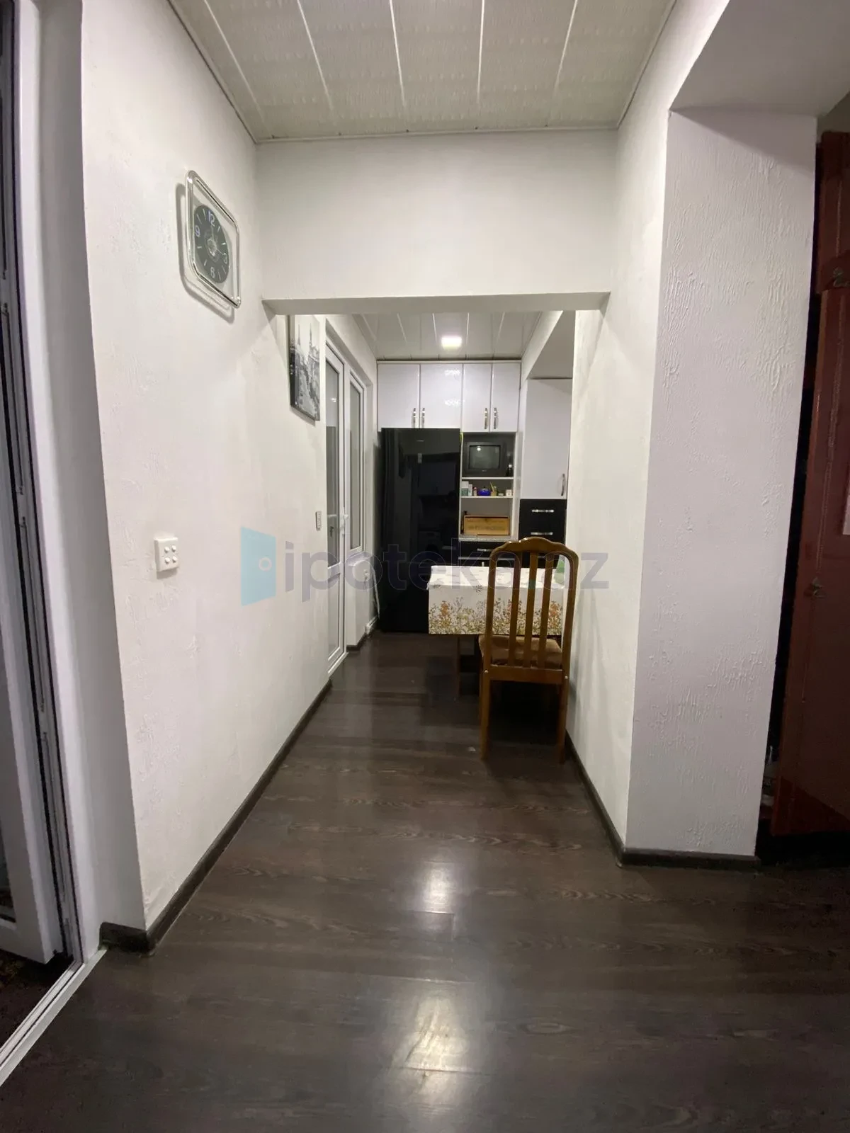 Satılır 5 otaqlı köhnə tikili 110 m²