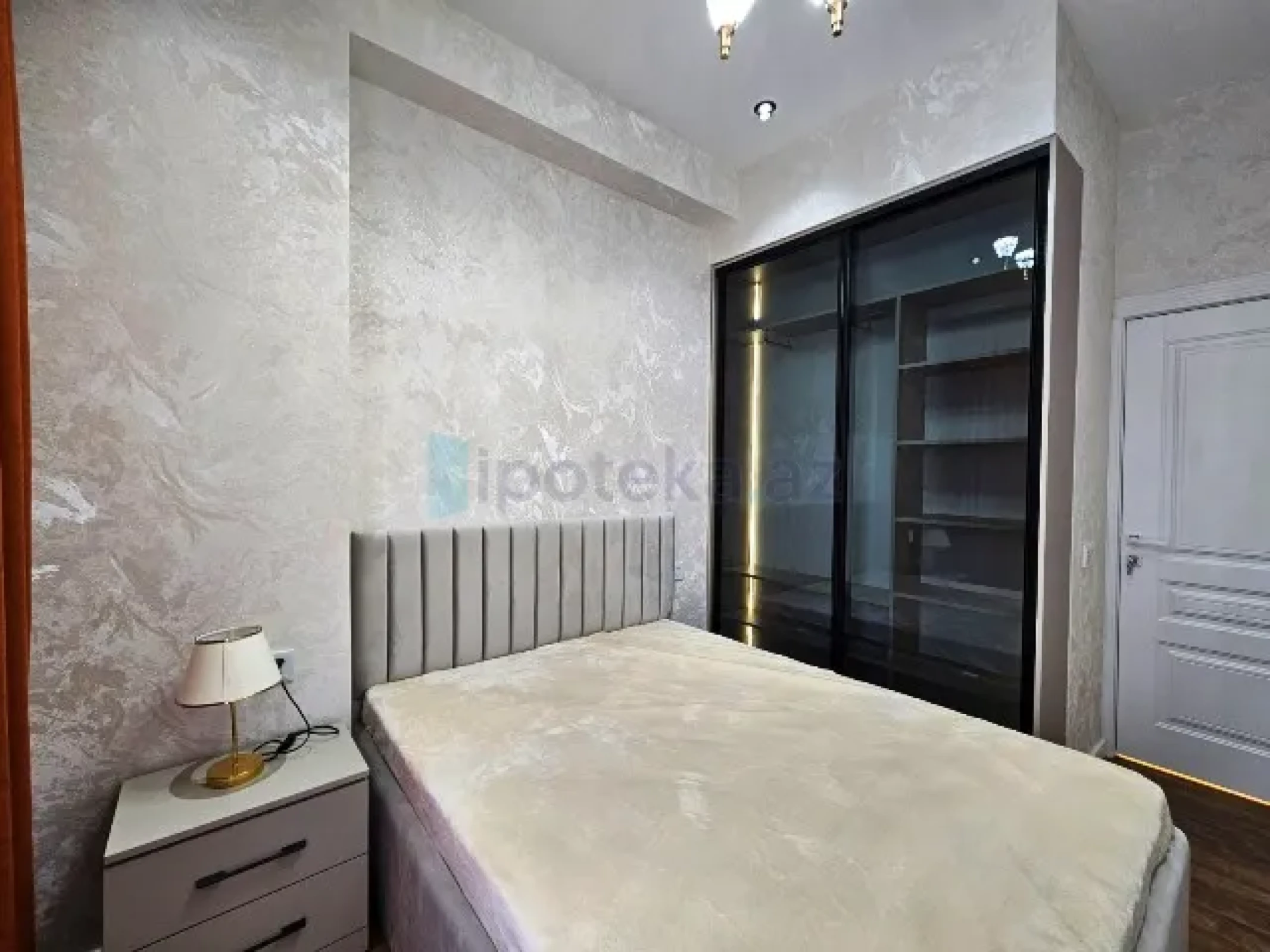 Satılır 2 otaqlı yeni tikili 40 m²