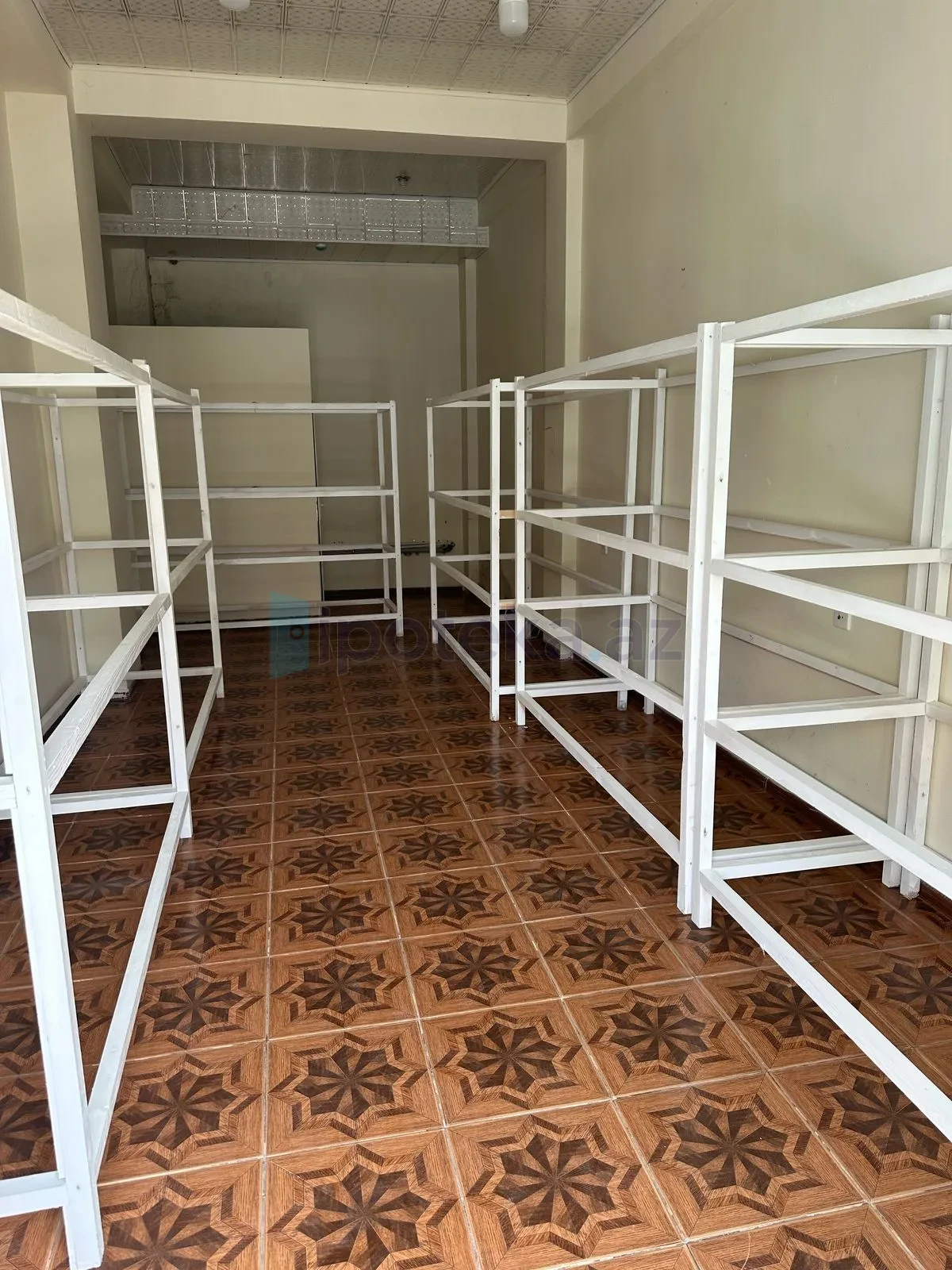 Satılır 1 otaqlı obyekt 30 m²