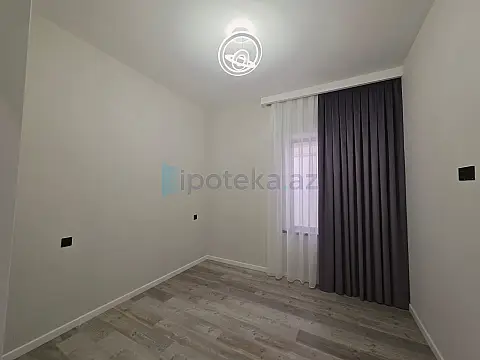 Satılır 4 otaqlı mənzil 150 m²