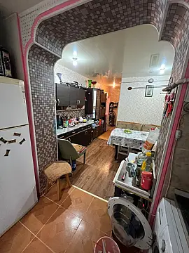 Satılır 3 otaqlı köhnə tikili 75 m²
