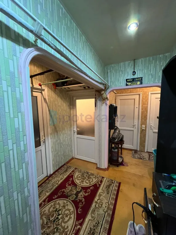 Satılır 3 otaqlı köhnə tikili 75 m²