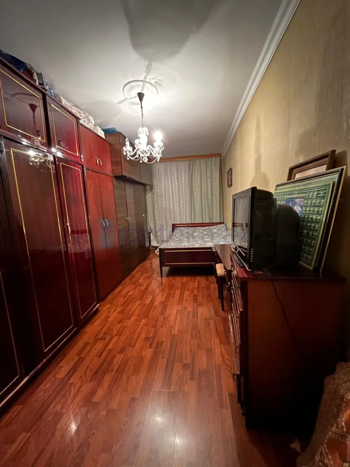 Satılır 3 otaqlı köhnə tikili 70 m²