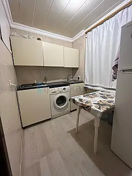 Satılır 3 otaqlı köhnə tikili 70 m²