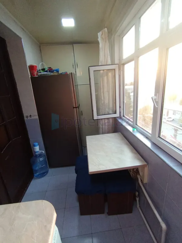 Satılır 3 otaqlı köhnə tikili 50 m²
