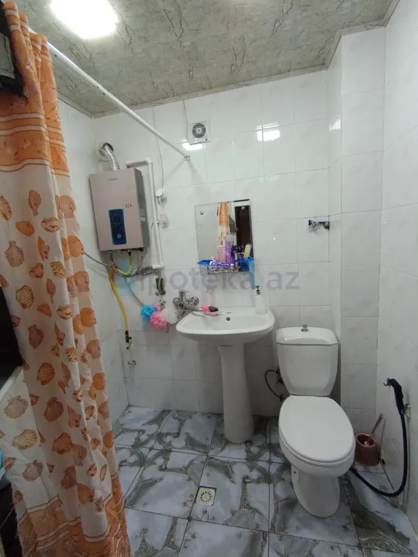 Satılır 3 otaqlı köhnə tikili 50 m²