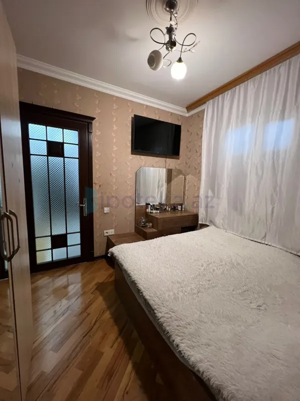 Satılır 3 otaqlı yeni tikili 72 m²