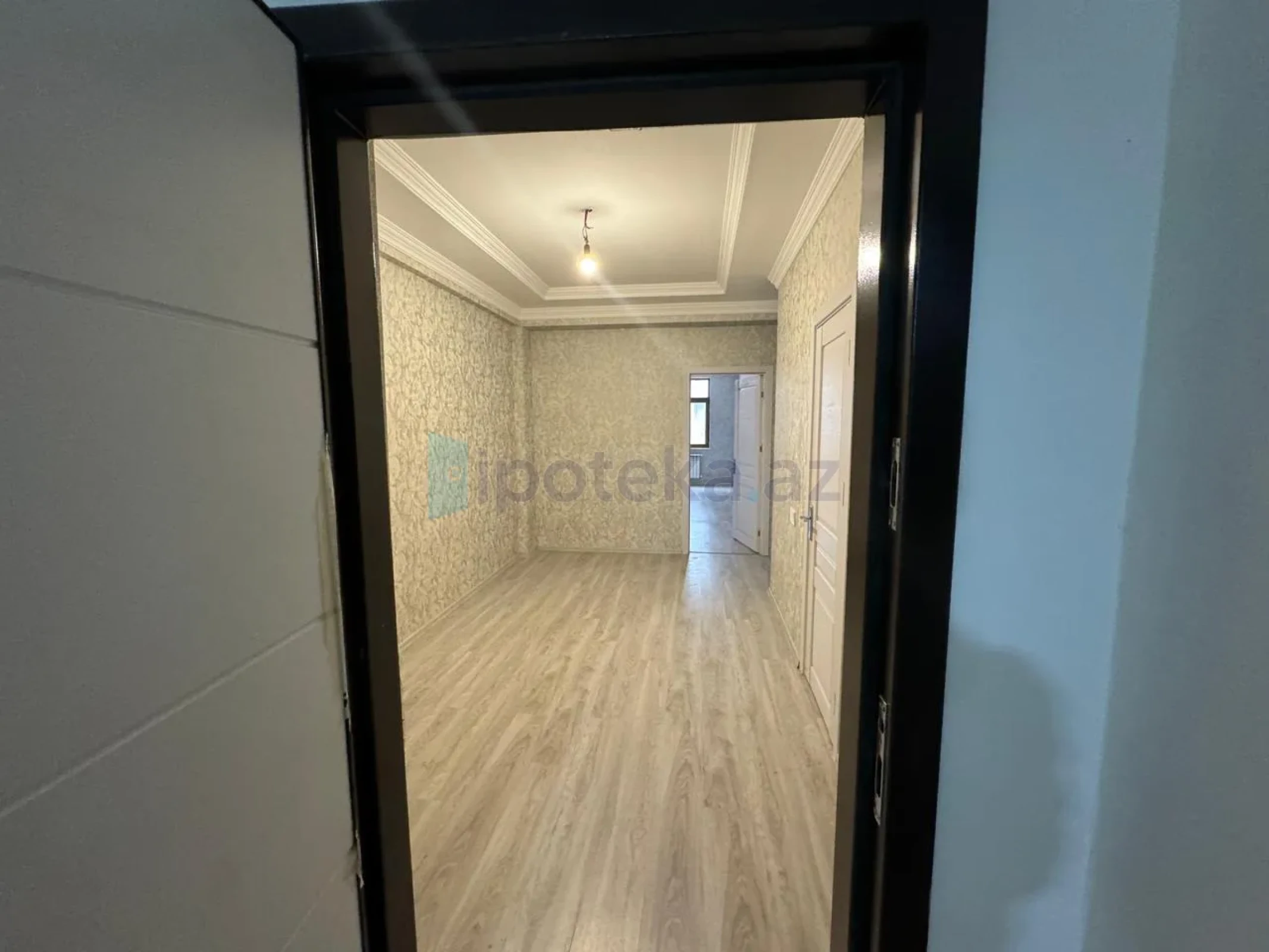Satılır 2 otaqlı yeni tikili 99 m²