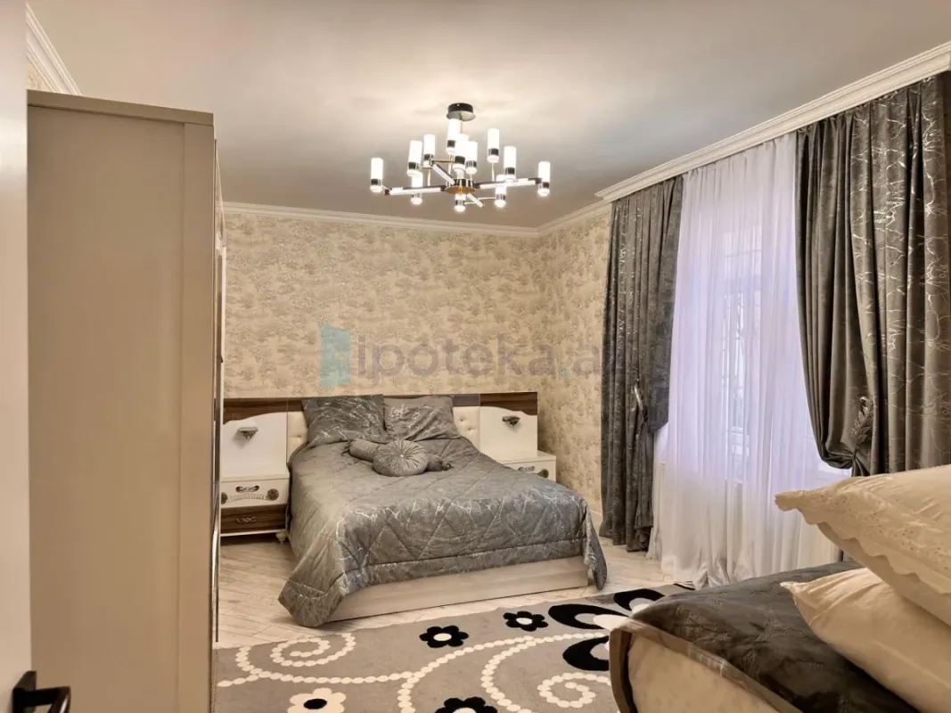 Satılır 4 otaqlı həyət evi 160 m²