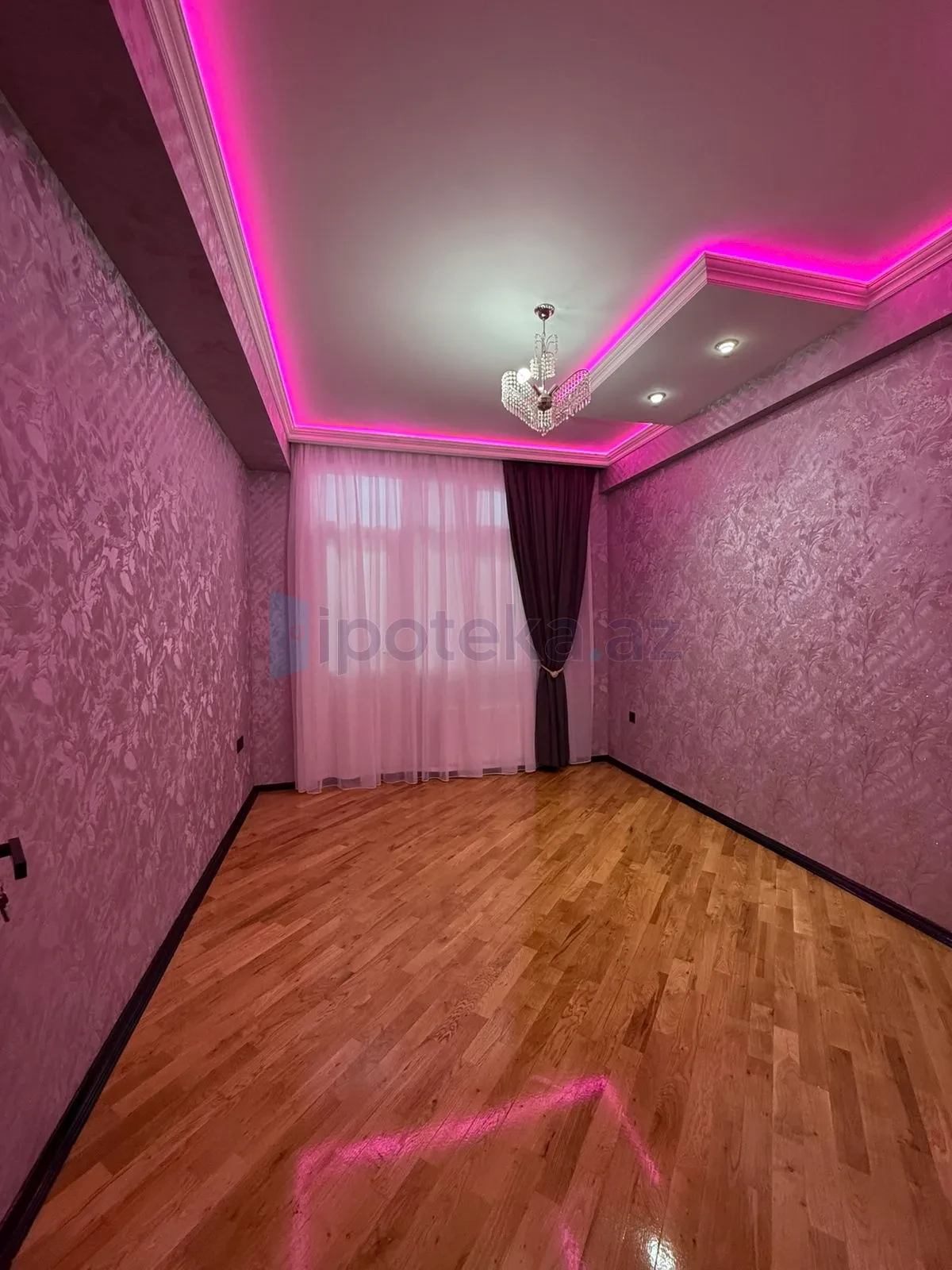 Satılır 2 otaqlı yeni tikili 75 m²