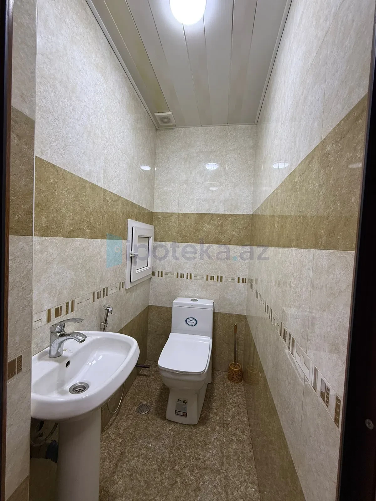 Satılır 2 otaqlı yeni tikili 75 m²