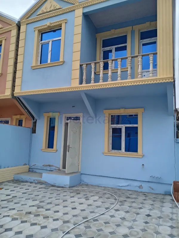 Satılır 4 otaqlı həyət evi 100 m²