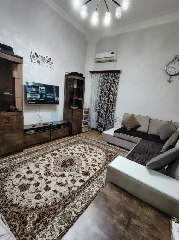 Satılır 1 otaqlı köhnə tikili 36 m²