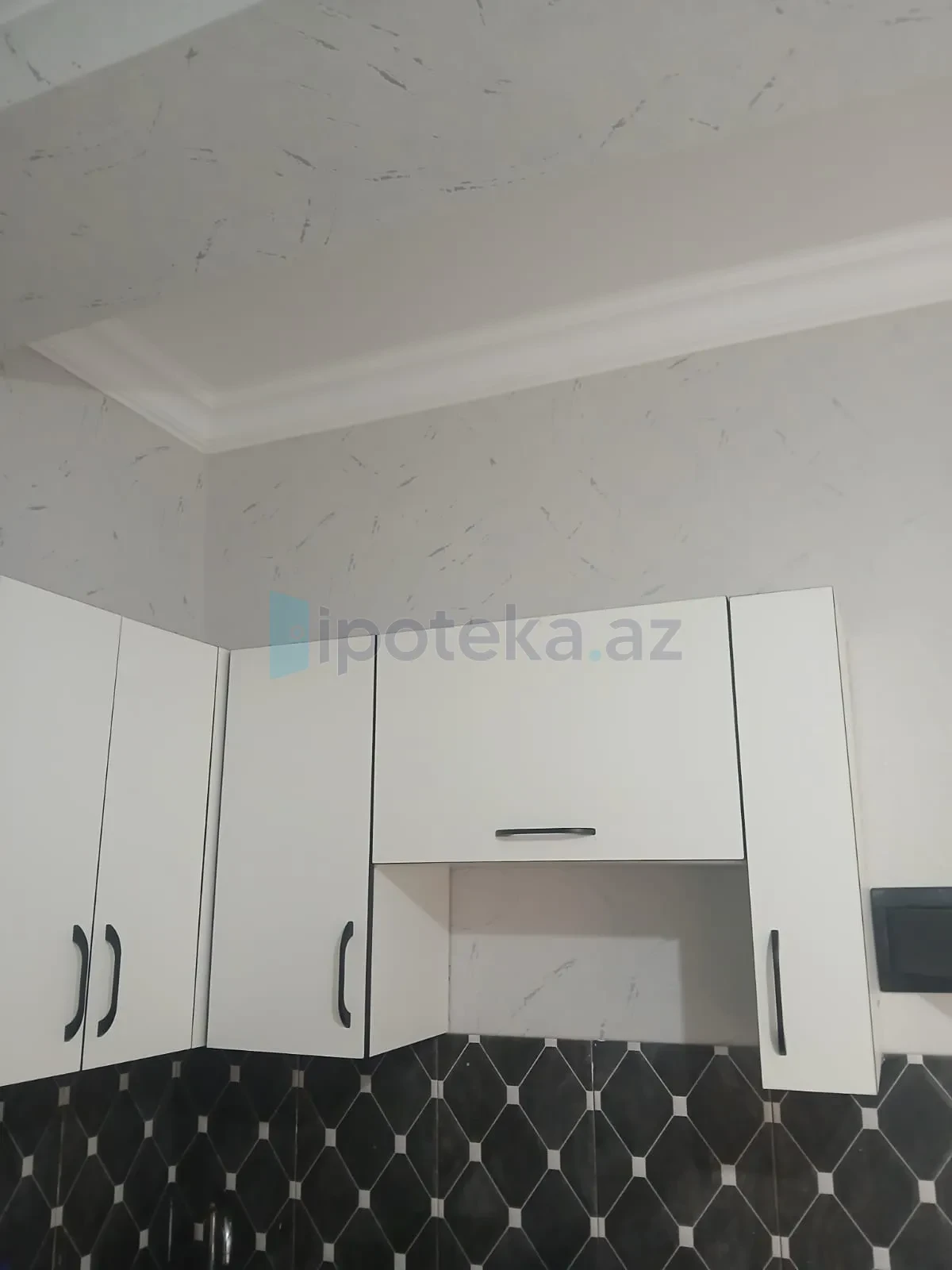 Satılır 2 otaqlı yeni tikili 60 m²