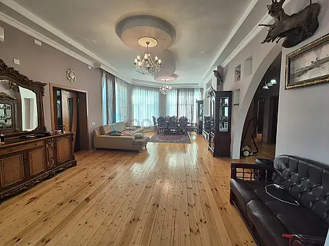 Satılır 5 otaqlı həyət evi 180 m² — Bakı, Abşeron 5 otaq 180.00 m²