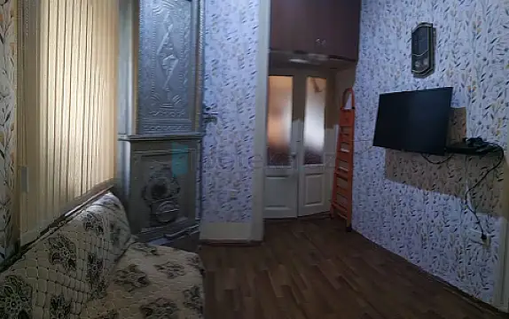 Satılır 3 otaqlı köhnə tikili 70 m²