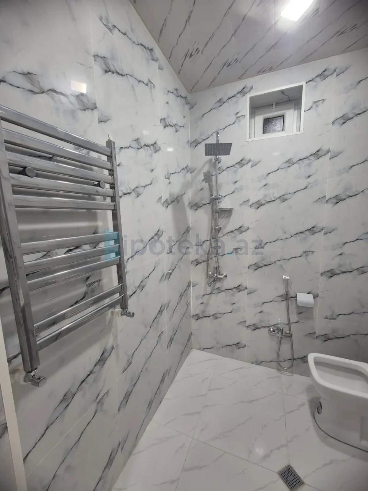 Satılır 4 otaqlı həyət evi 115 m²
