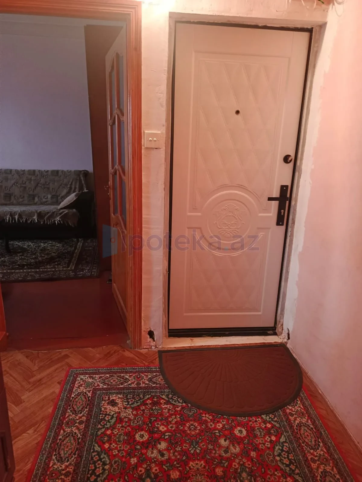 Satılır 2 otaqlı köhnə tikili 60 m²