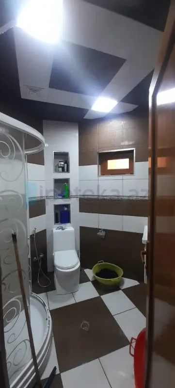 Satılır 4 otaqlı həyət evi 200 m²