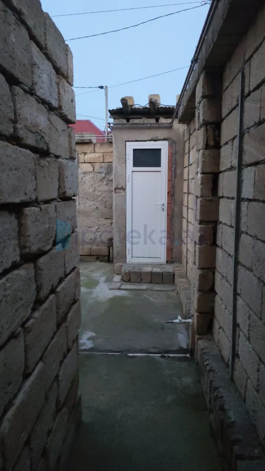 Satılır 4 otaqlı həyət evi 200 m²