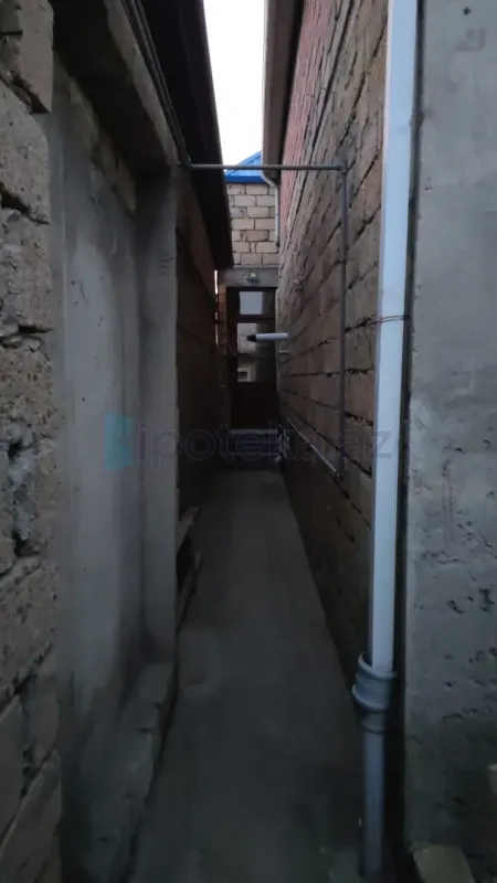 Satılır 4 otaqlı həyət evi 200 m²