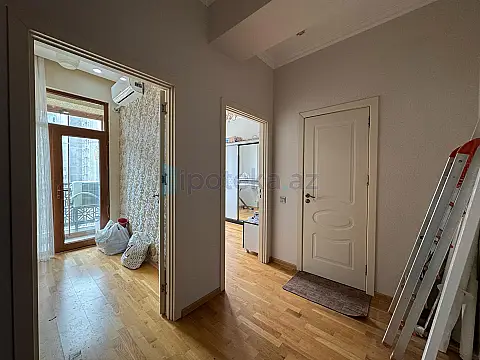 Satılır 2 otaqlı yeni tikili 55 m²
