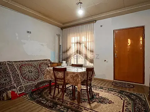 Satılır 4 otaqlı həyət evi 135 m²