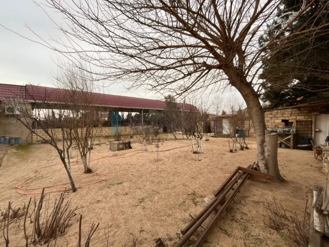 Satılır 4 otaqlı həyət evi 135 m²