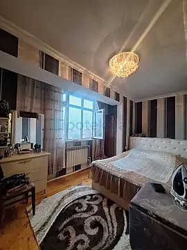 Satılır 3 otaqlı köhnə tikili 70 m²