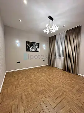 Satılır 4 otaqlı həyət evi 142 m²