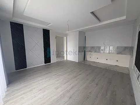 Satılır 3 otaqlı mənzil 130 m²