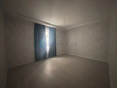 Satılır 3 otaqlı mənzil 130 m²