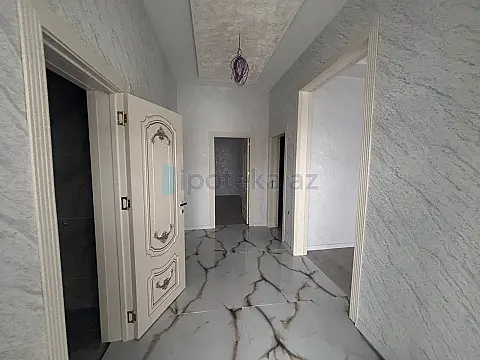 Satılır 3 otaqlı mənzil 130 m²
