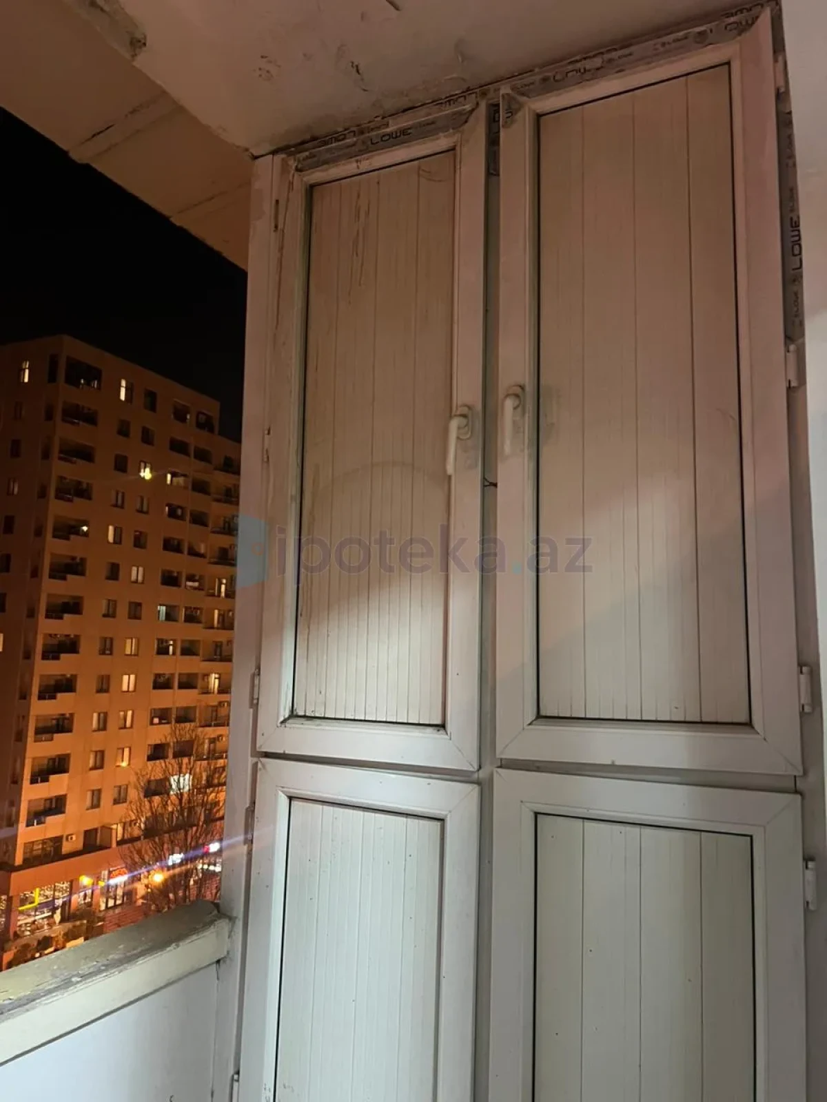 Satılır 2 otaqlı köhnə tikili 65 m²