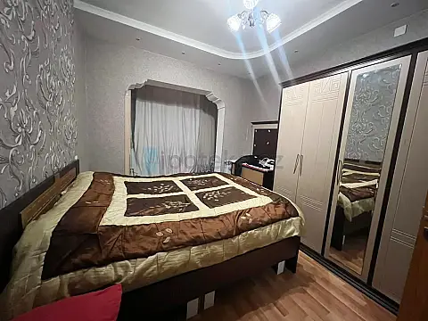 Satılır 2 otaqlı köhnə tikili 65 m²